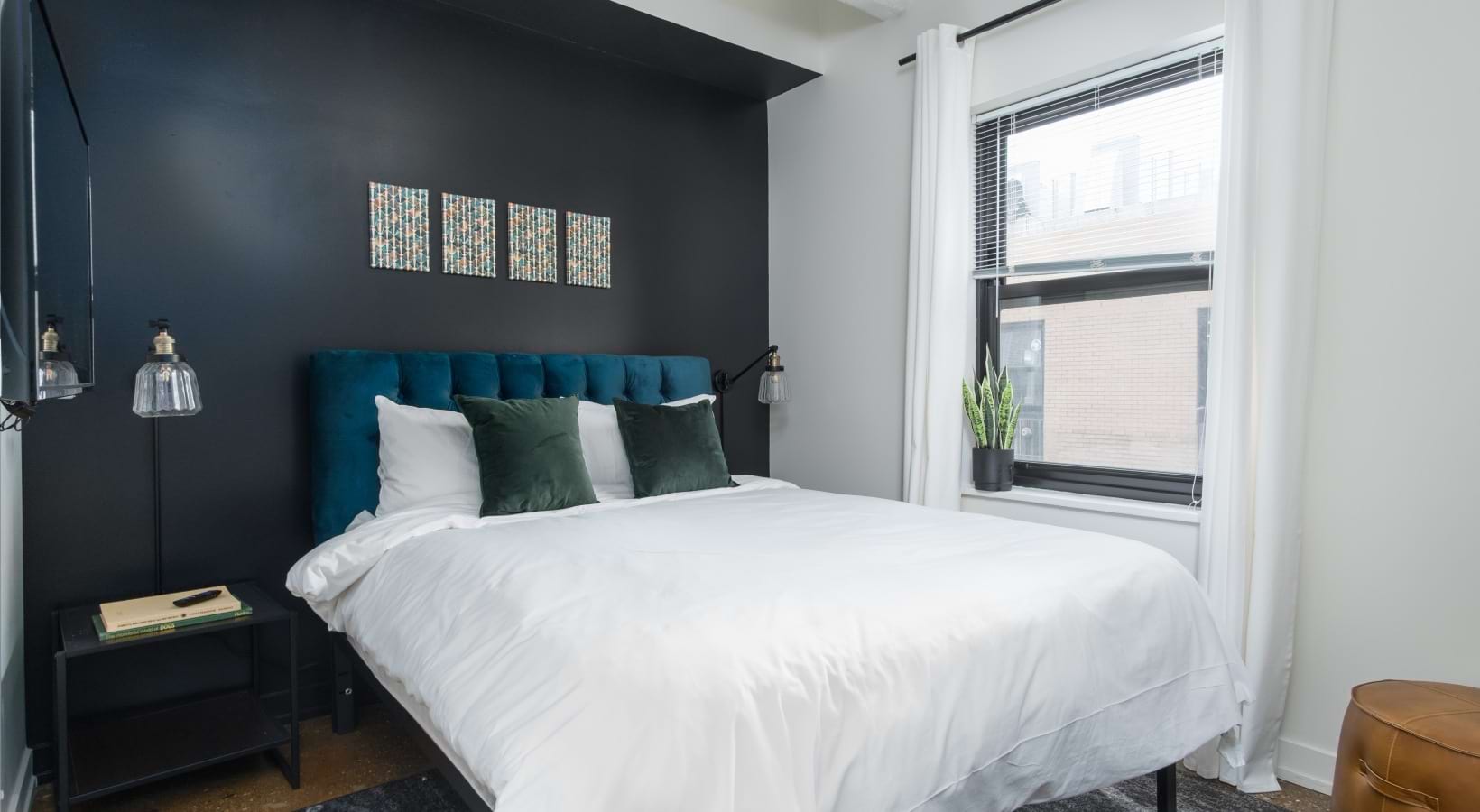 The Lawrence House Uptown - 1020 W Lawrence Ave - Studio and 1 Bed Apartments in Chicago The Lawrence House Uptown - 1020 W Lawrence Ave - Studio and 1 Bed Apartments in Chicago